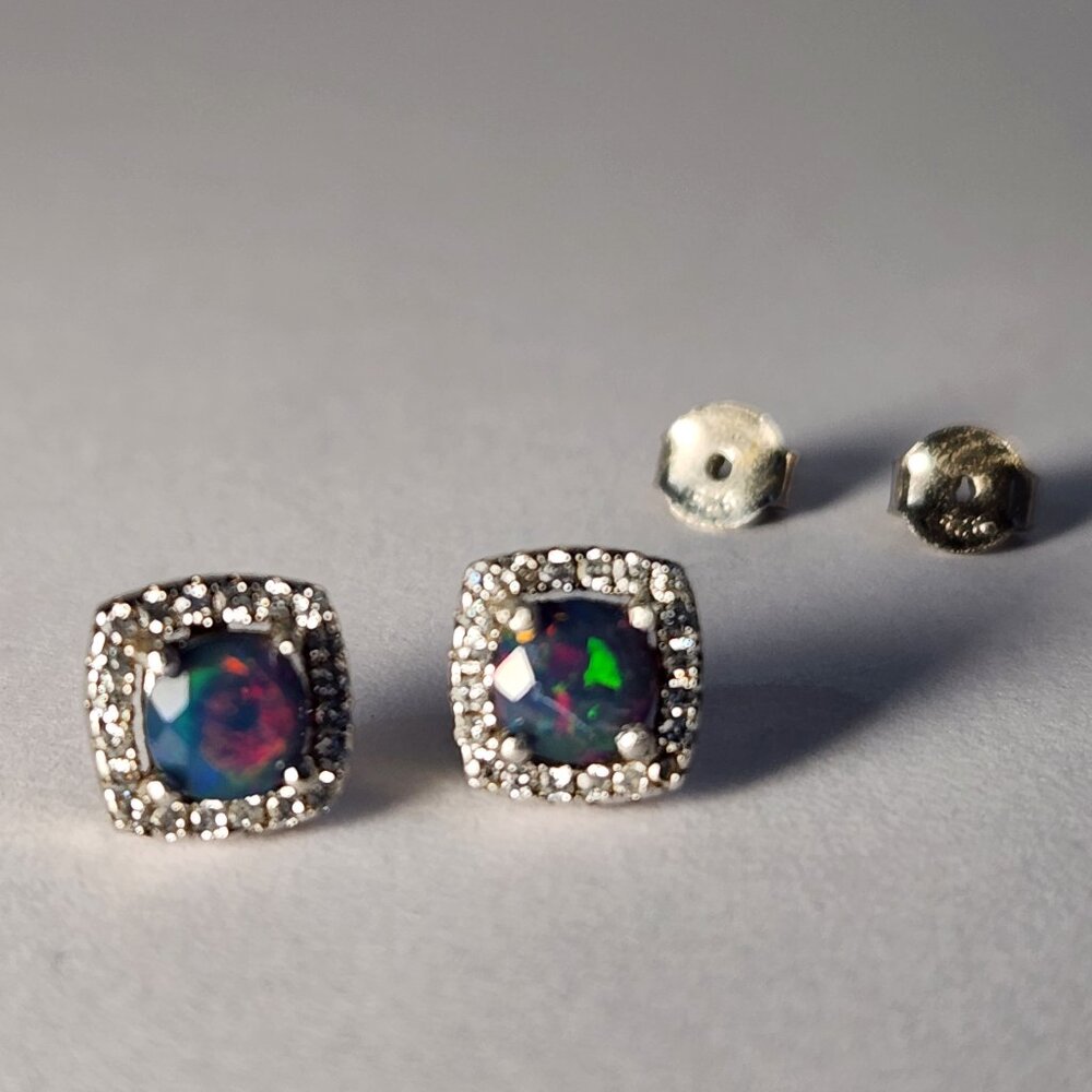 [SOLD/Update] REAL Australian Lightning Ridge Opal .90ctw 925 Stud Earrings - Picture 6 of 12